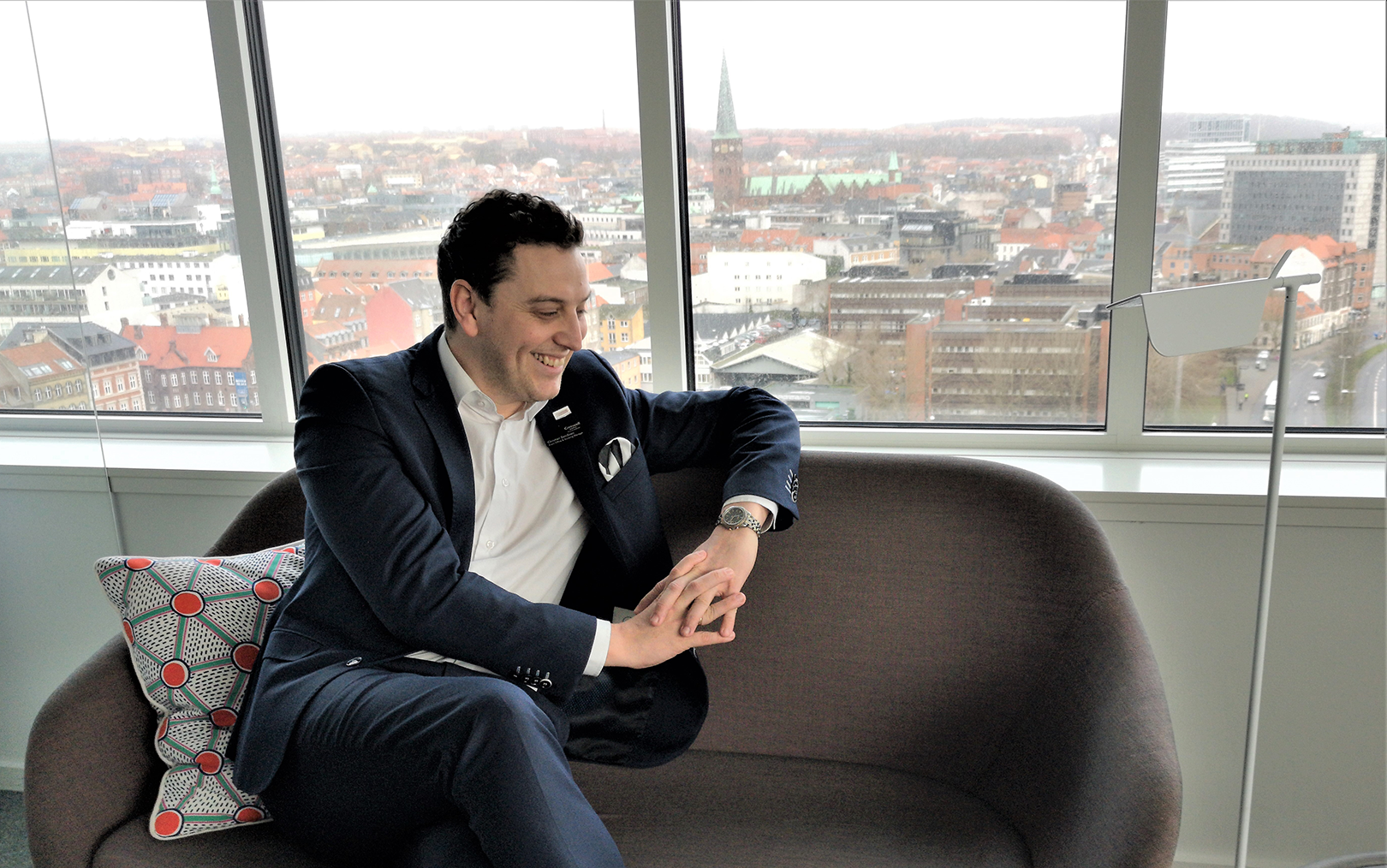 Christian Bendixen i sofa